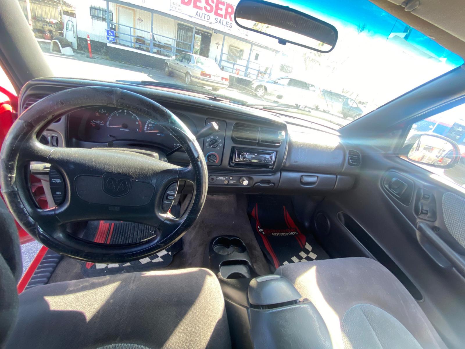 1999 Dodge Dakota Club Cab 2WD (1B7GL22Y0XS) with an 5.2L V8 OHV 16V engine, located at 44356 Date Ave., Lancaster, CA, 93534, (661) 945-6555, 34.688919, -118.139374 - Photo #3